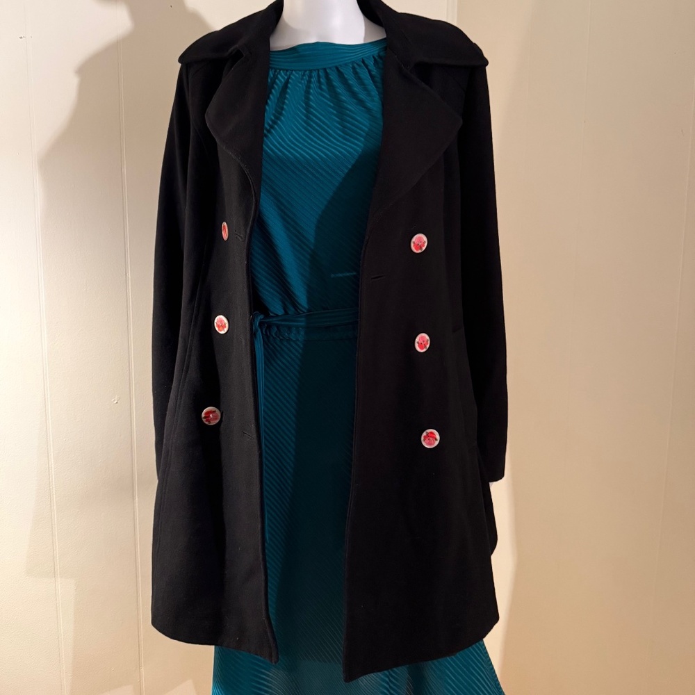 OOAK Michael Kors, sz 8 Double-Breasted Black Wool Coat with Rose Button Detail